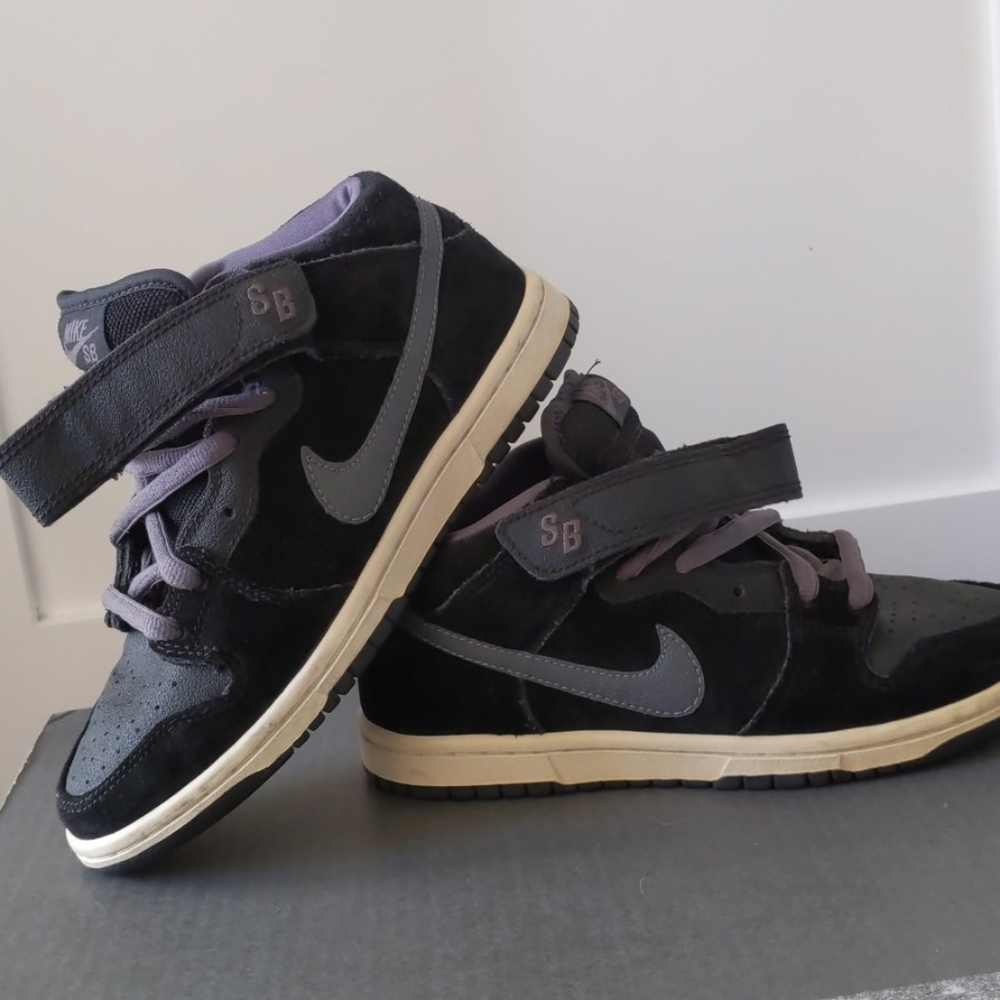 Nike SB Dunk Mid Pro "Griptape"